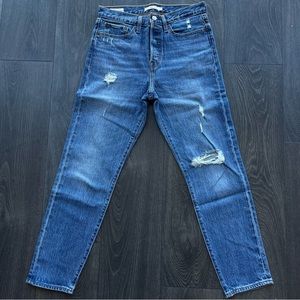 LEVI’S PREMIUM Wedgie Blue Distressed Denim, Like New, Women’s Size 27